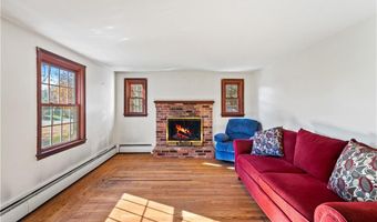 4 Tattersall Dr, Lincoln, RI 02865