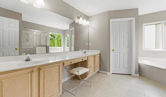 226 Arbor Trails Dr, Ballwin, MO 63021