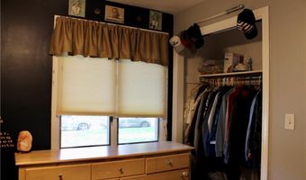 25 Beechnut Dr, Johnston, RI 02919