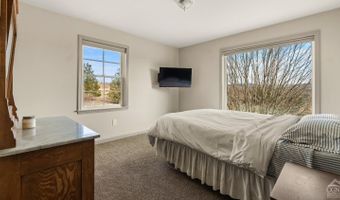 150 Sawchuck Rd, Ancram, NY 12502