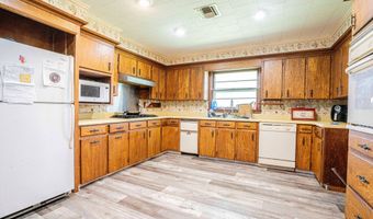 115 W Valcourt St, Abbeville, LA 70510