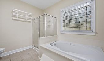 4505 Lakefield Bnd, Berkeley Lake, GA 30096