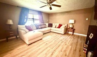 1 Collins Ln, Barboursville, WV 25504