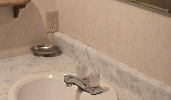 1306 1st St, Britton, SD 57430