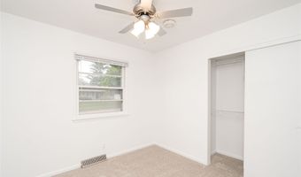 825 SE 4th St, Ankeny, IA 50021