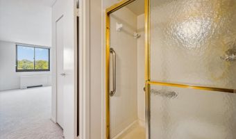 7420 WESTLAKE Ter 304, Bethesda, MD 20817