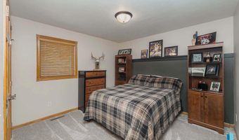 216 W Mountain Ash St, Brandon, SD 57005
