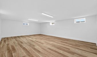 29 W 9TH St, Bayonne, NJ 07002
