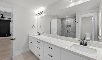 30 Benwick Ln, Bella Vista, AR 72714
