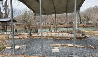 988 S Emerald Isle, Alderson, WV 24910