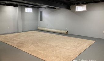330 Glenwood St, Ann Arbor, MI 48103