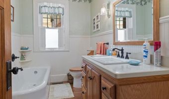 215 W Main St, Bloomfield, IN 47424