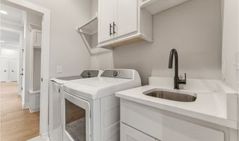 1105 SW Alleghany Ave, Bentonville, AR 72713
