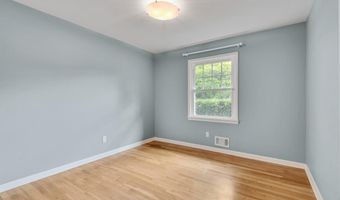 3012 Delcourt Dr, Decatur, GA 30033