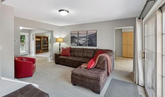 506 Lakeview Dr, Cascade, ID 83611