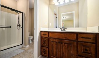 4301 N 141st St, Basehor, KS 66007