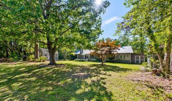 519 Country Club Dr W, Arapahoe, NC 28510