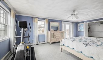 16 Elm Ave, Narragansett, RI 02882