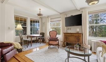 10 Hamilton Hl, Glocester, RI 02829