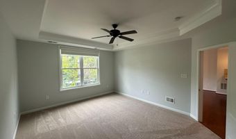 44322 MCHENRY Sq, Ashburn, VA 20147