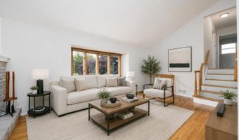 540 Sherman Ave, Belford, NJ 07718