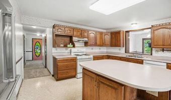 1129 N 24th St, Allegan, MI 49010