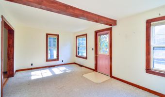 104 Grove Ave, Alma, MI 48801