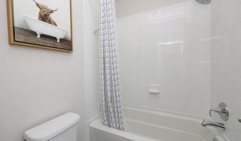 6403 HILLVIEW Ave, Alexandria, VA 22310