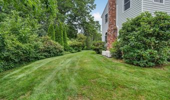 8 Marion Ave, Andover, MA 01810