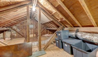 46 Ashford Lake Dr, Ashford, CT 06278