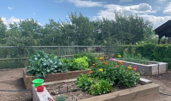 440 STRAWBERRY HILLS Dr, Bedford, WY 83112