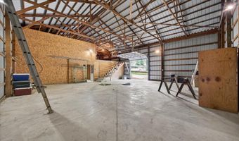 4127 N Northwood Ln, Bloomfield, IN 47424
