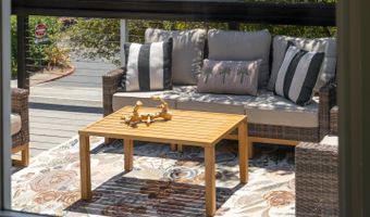 517 Sumner Ave, Aptos, CA 95003