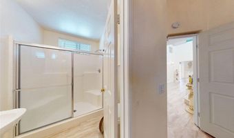 220 S Linhaven Cir, Anaheim, CA 92804