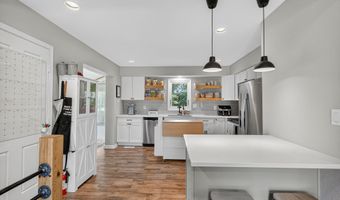 808 Tyler St, Polk City, IA 50226