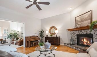 3196 Crystal Ct, Escondido, CA 92025