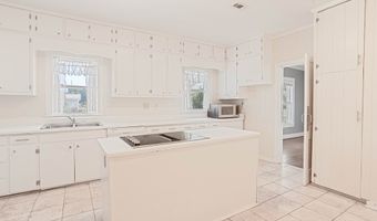 316 Fair St, Baxley, GA 31513