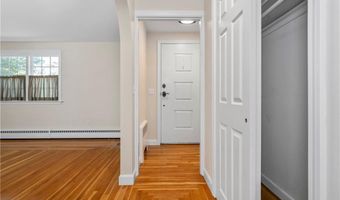 35 Greenfield Rd, Cumberland, RI 02864