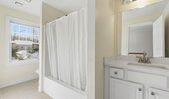 56 Sun Lake Dr, Belmont, NH 03220