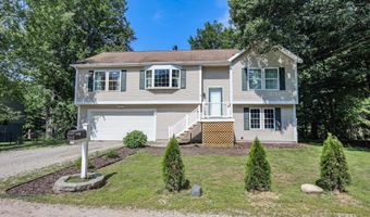 8 Riverside Dr, Allenstown, NH 03275