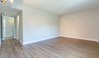 200 N PICKETT St 311, Alexandria, VA 22304