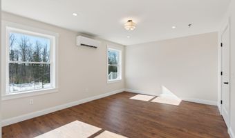 1540 Foxes Ridge Rd, Acton, ME 04001