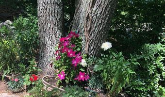 85 McVeagh Rd, Westbrook, CT 06498