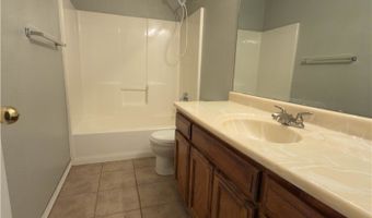 3207 SW Amberwood Dr 2, Bentonville, AR 72712