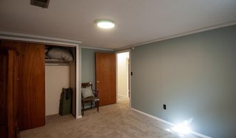 922 ARAPAHO St, Cheyenne, WY 82009