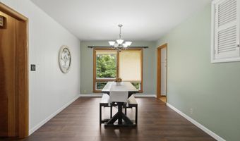 912 W Pleasant St, Aurora, MO 65605