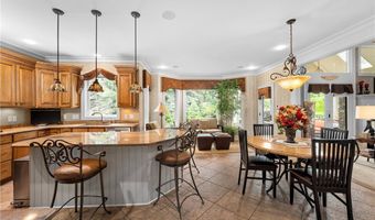 47 Nature Cove Ct, Amherst, NY 14221