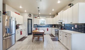 682 STUART Rd, Adkins, TX 78101