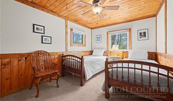 184 Dutch Treat Rd, Banner Elk, NC 28604
