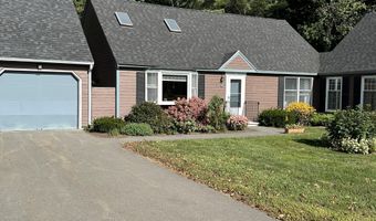 37 Cortland Cir, Bangor, ME 04401